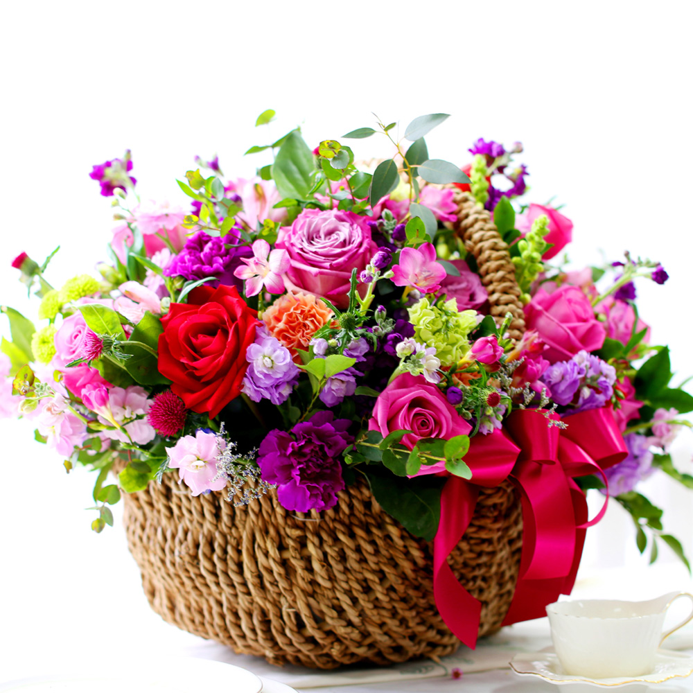 Pretty Basket Floral