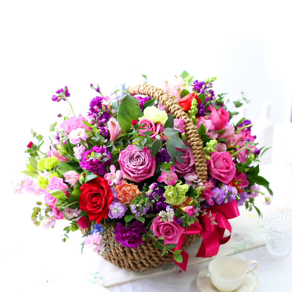 Pretty Basket Floral