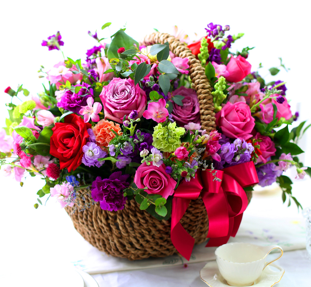 Pretty Basket Floral