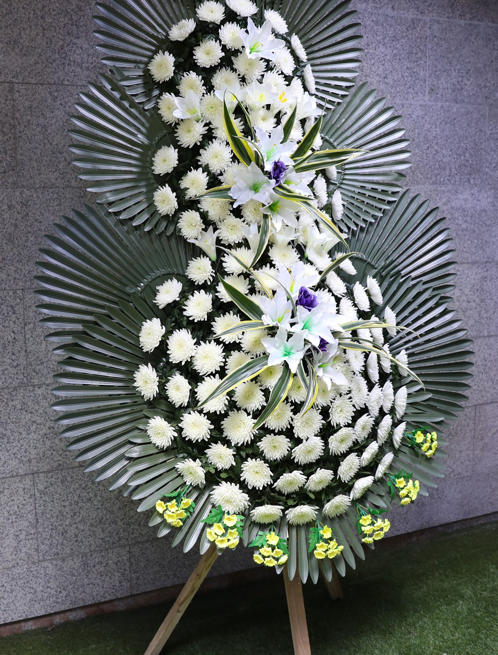 고귀한 애도의 마음, 근조화환