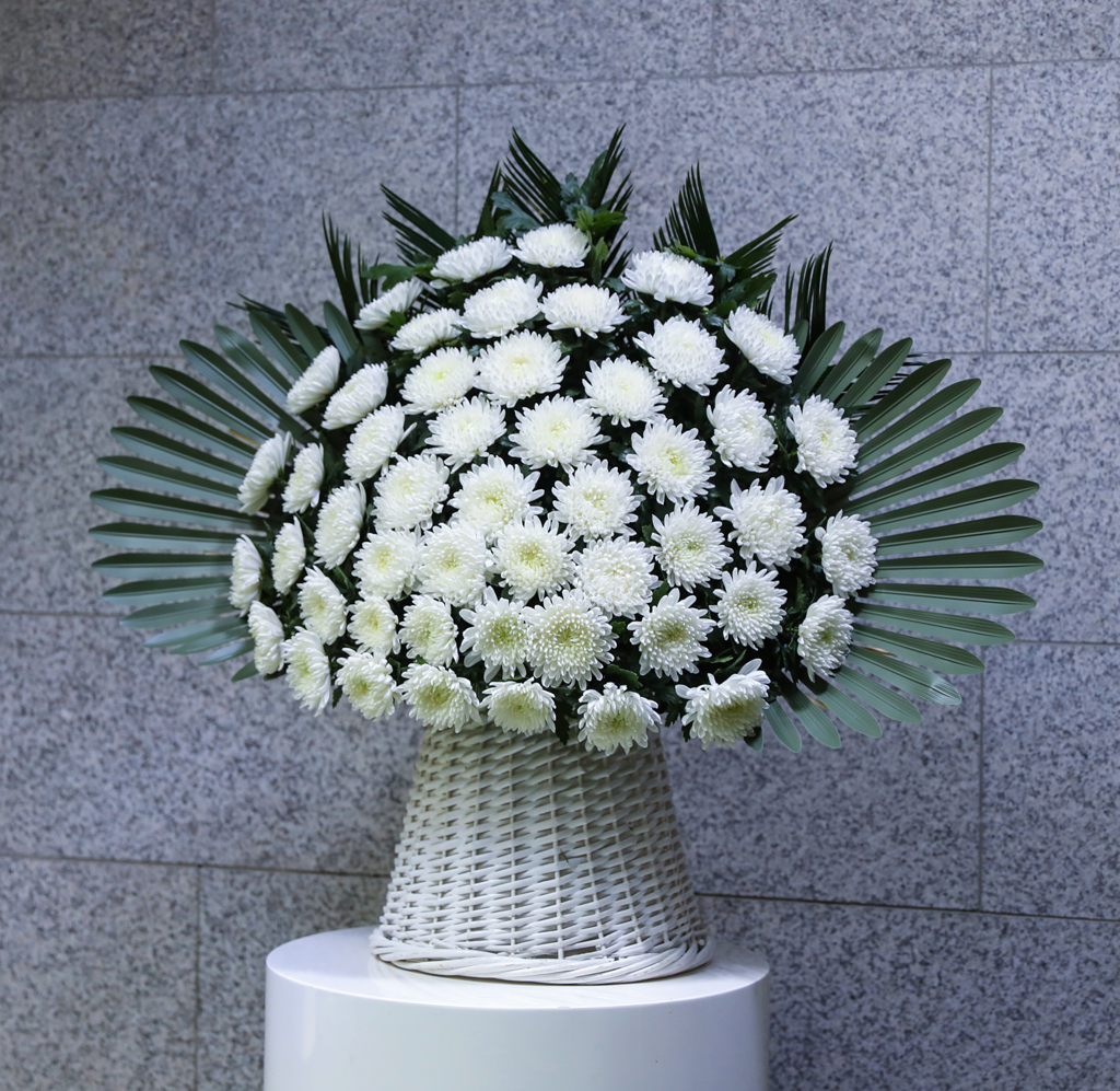 정성으로 빚어낸 품격, 영정바구니(중)