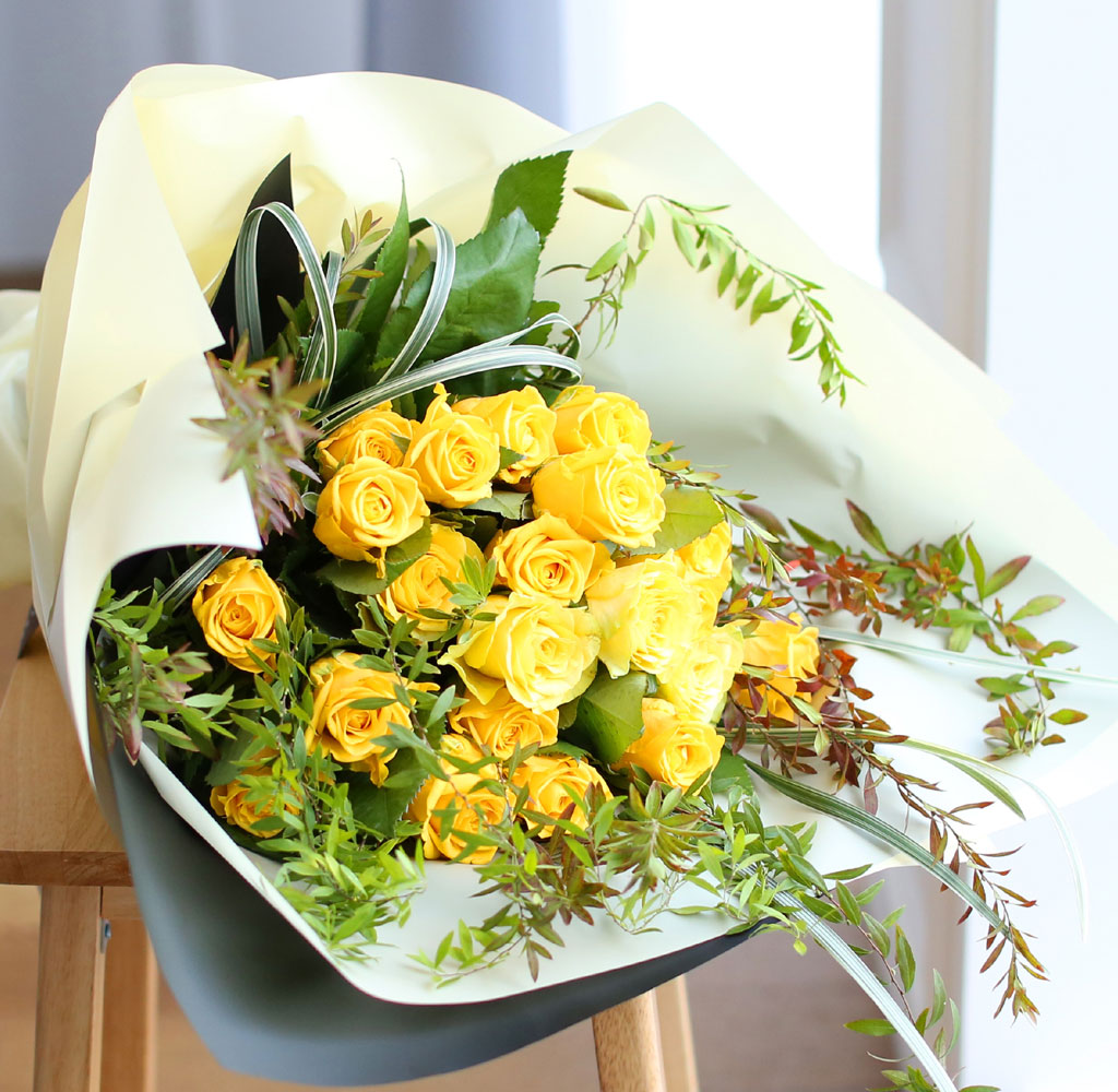 Roses are yellow