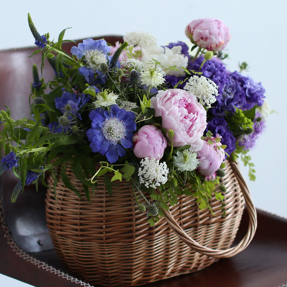 Stunning Flower Ideas -Elegance basket