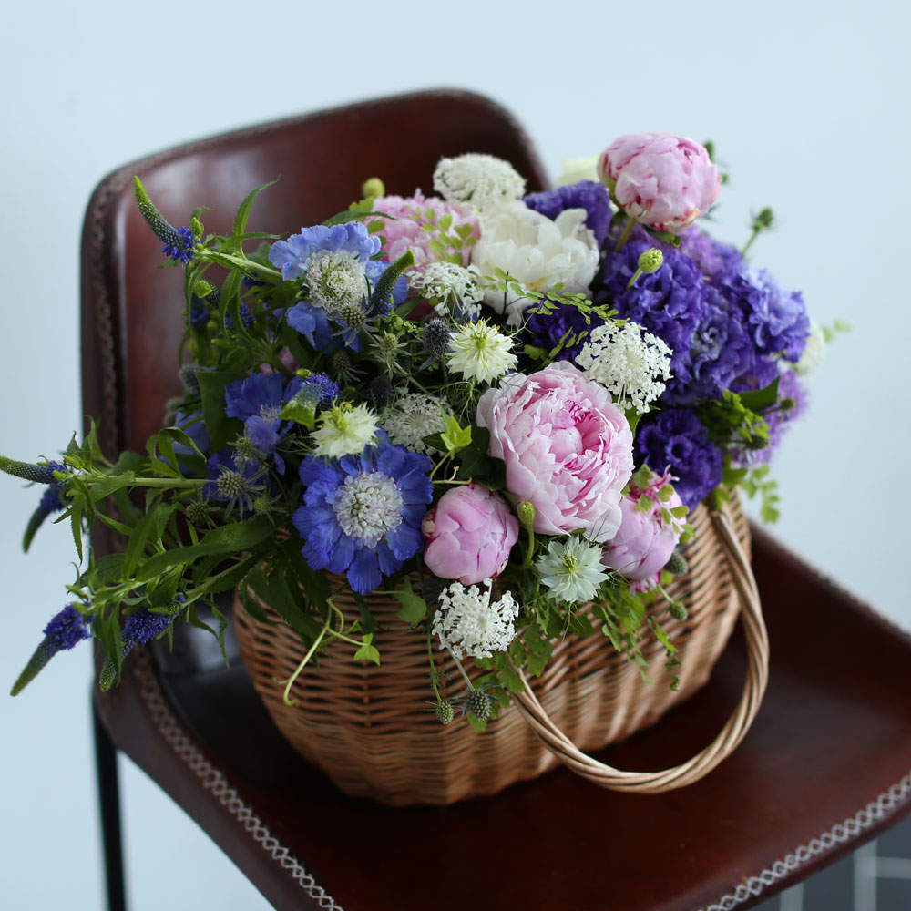 Stunning Flower Ideas -Elegance basket