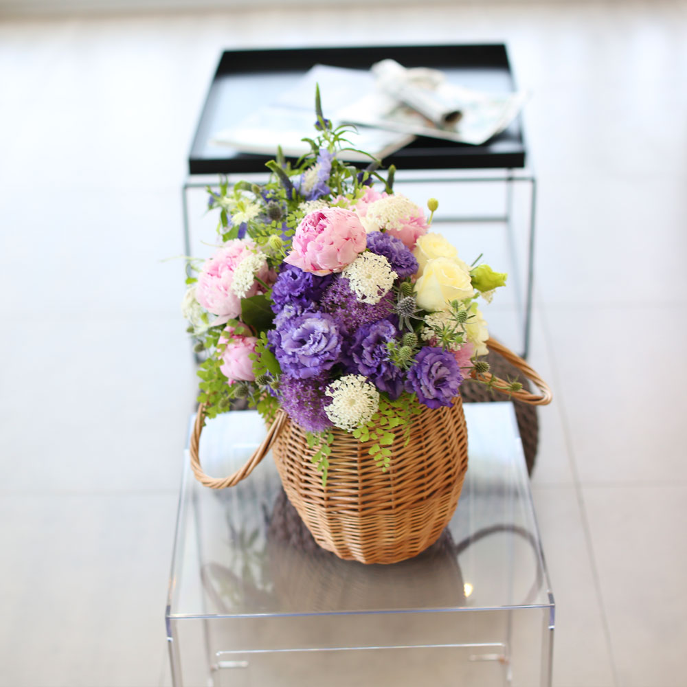 Stunning Flower Ideas -Elegance basket