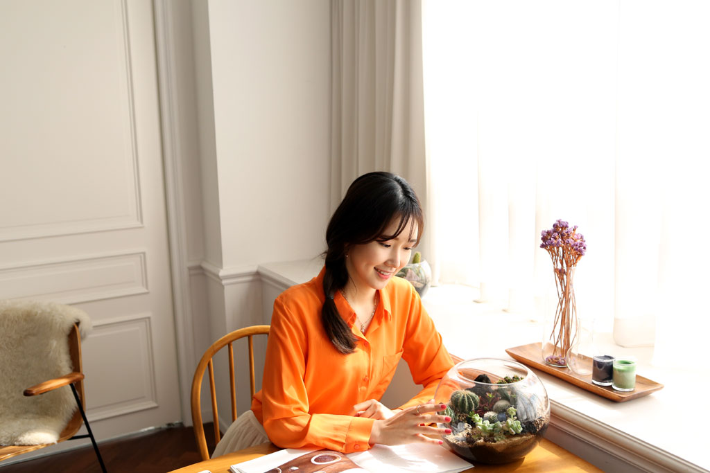 유리병안에 작은 정원을 꾸몄어요 - 다육테라리움 원형대