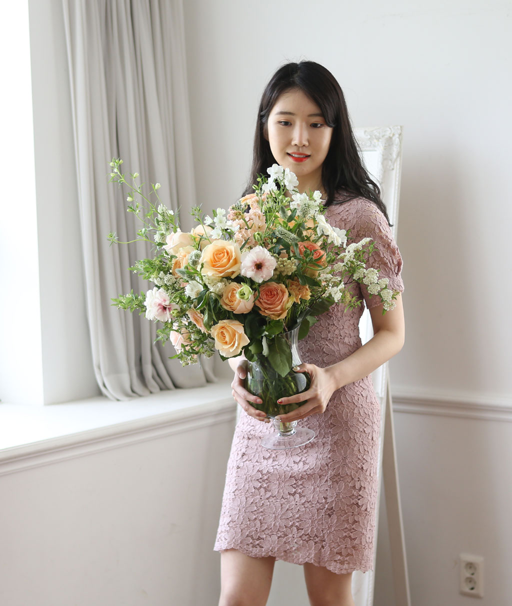풍성한 화병꽂이로 마음을 표현하세요.