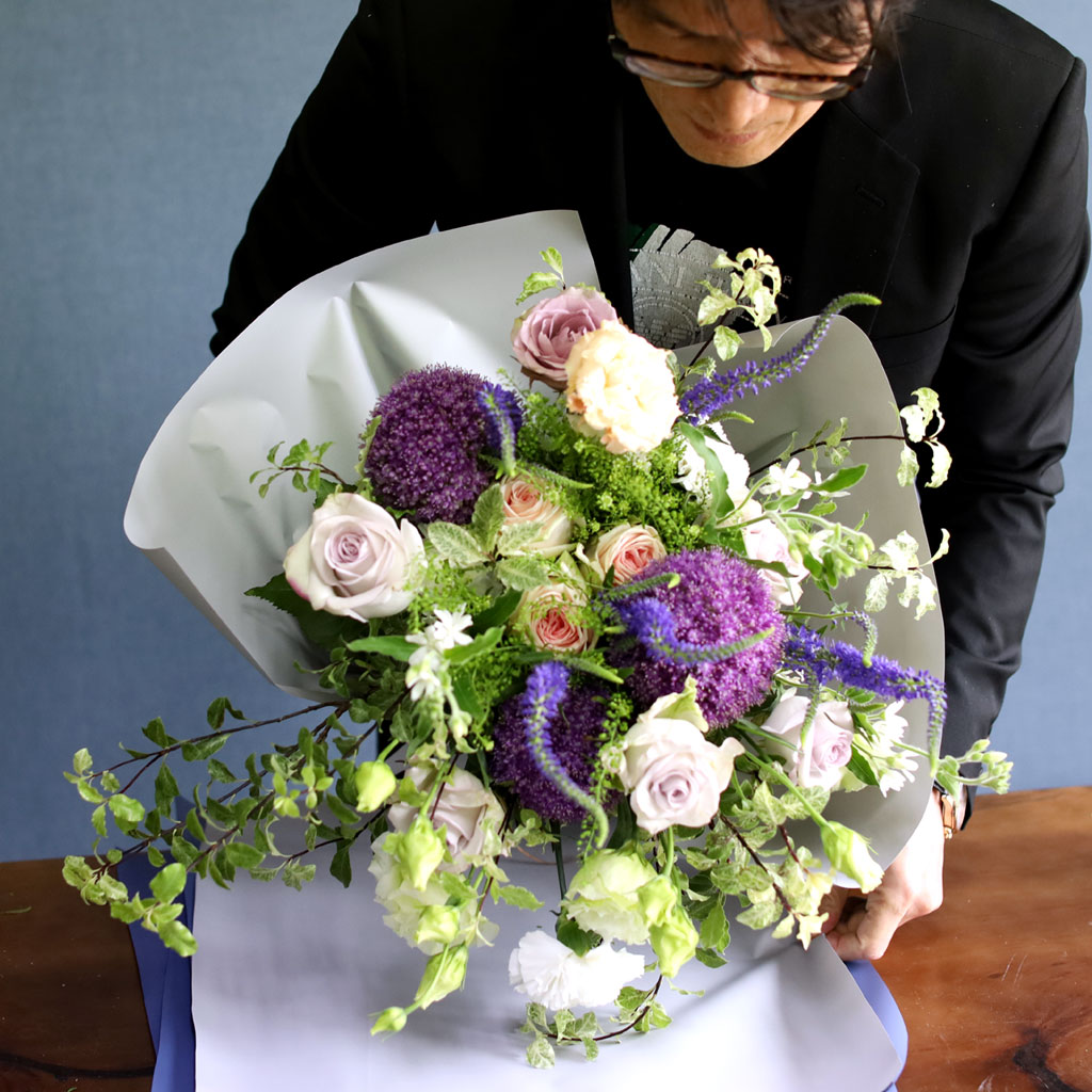 Blue violet