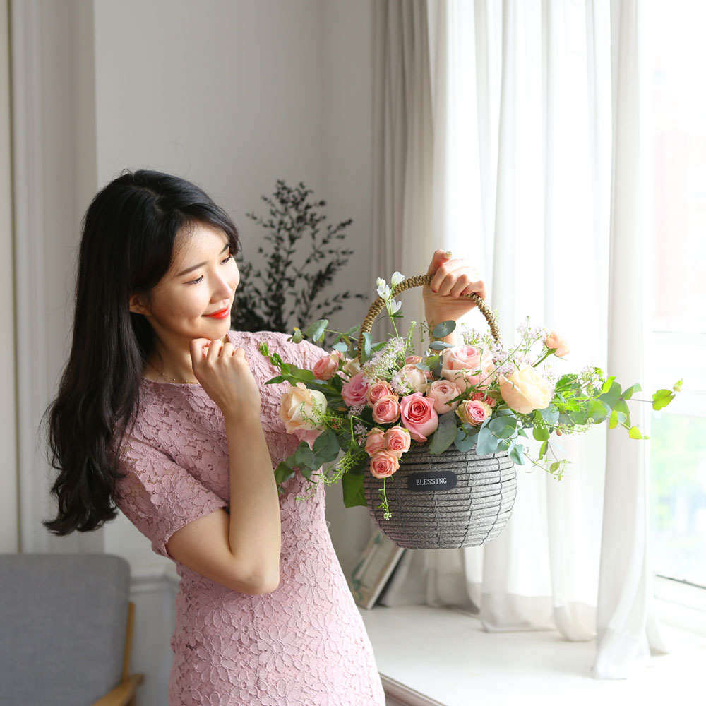 장미의 크기와 장미의 모양과 장미의 색이 어쩌면 이렇게 이쁜지 모르겠어요.